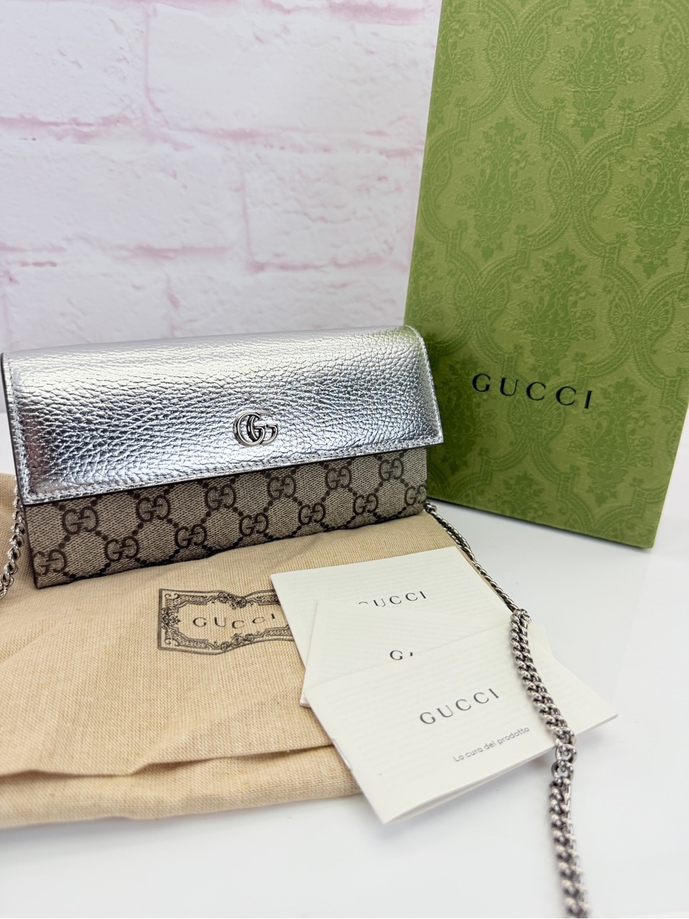 Gucci Metallic Calfskin GG Supreme Monogram Petite GG Marmont Wallet on Chain - Picture 11 of 12